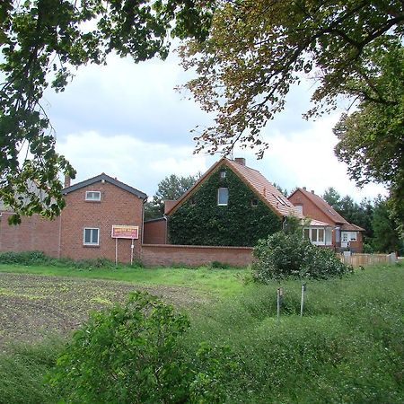 Ferienwohnungen Spiesmacher Strodehne Екстериор снимка
